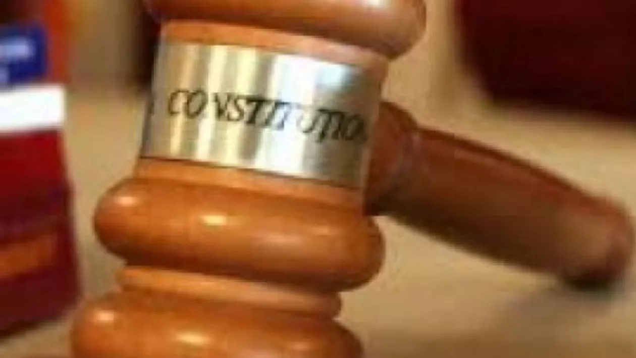 Curtea Constituțională discută miercuri sesizarea PNL cu privire la desființarea Inspecției Muncii