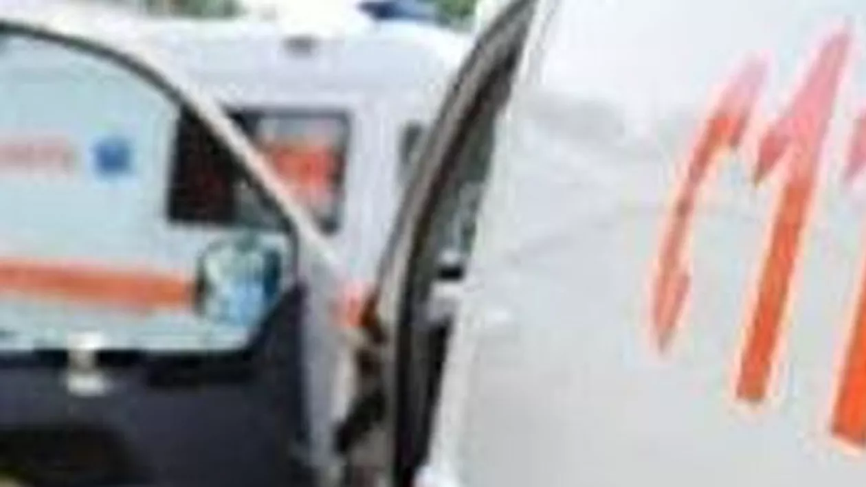 Moreni: O fetiță de opt ani a fost zdrobită de un zid al casei