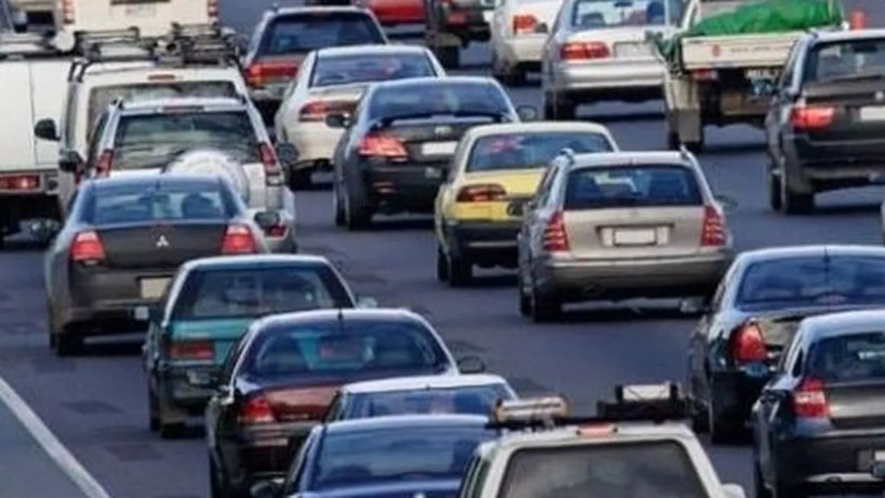 ÎCCJ: Dobânda care trebuie acordată persoanelor care câştigă în instanţă restituirea taxei auto este de 0,03% pe zi
