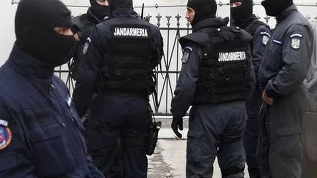 Percheziții la Parchetul de pe lângă Tribunalul Iași: Procurorul Emilian Eva, suspectat de comerț ilegal (VIDEO)