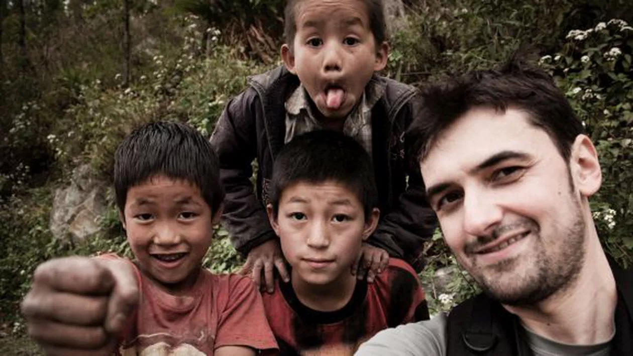 "Joy for Nepal", campania inițiată de alpinistul Alex Găvan a strâns 50.000 de euro în 5 săptămâni