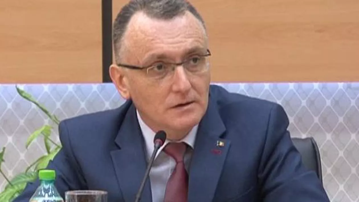 Structura anului școlar 2015-2016 se va schimba din nou: Elevii vor avea mai multe zile libere (VIDEO)
