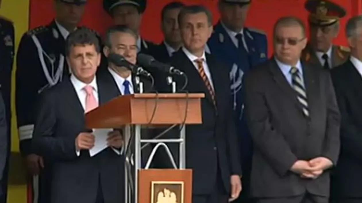 Mircea Dușa, la aniversarea primului Regiment de Gardă: Voi emite ordinele pentru a ridica rangul unității de la Regiment la cel de Brigadă militară (VIDEO)