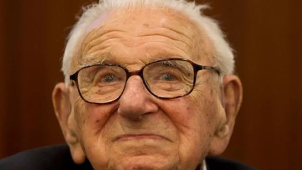 Sir Nicholas Winton, supranumit "Schindler" al Marii Britanii, a murit la 106 ani
