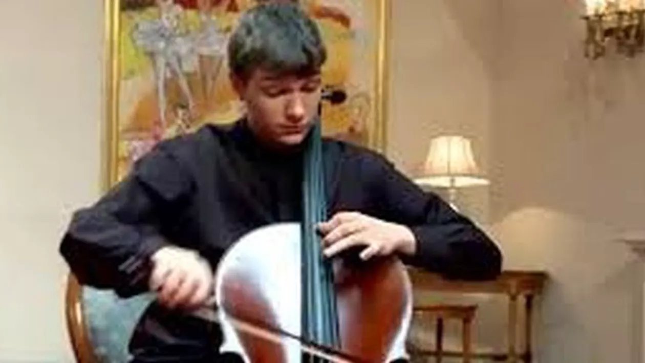 Un violoncelist român a câștigat medalia de aur la concursul internațional Ceaikovski, una dintre cele mai prestigioase competiții din lume
