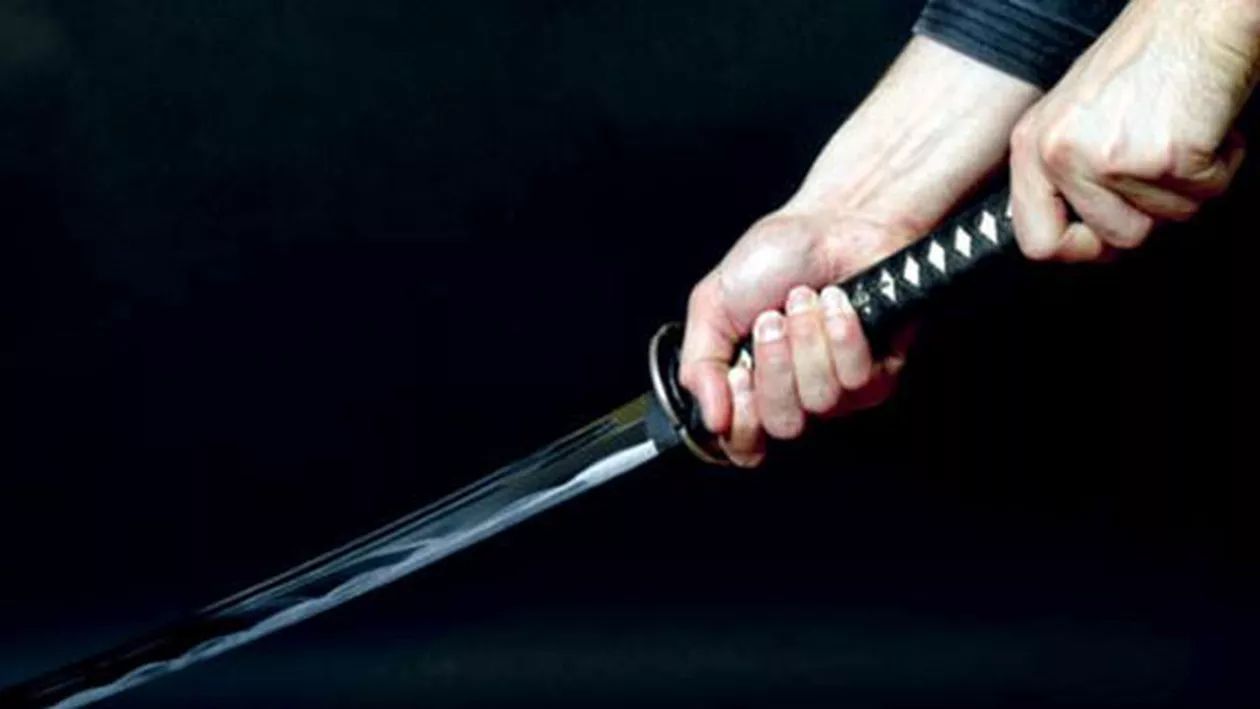 Timiș: Doi bărbați au fost înjunghiați după o răfuială cu săbii între interlopi