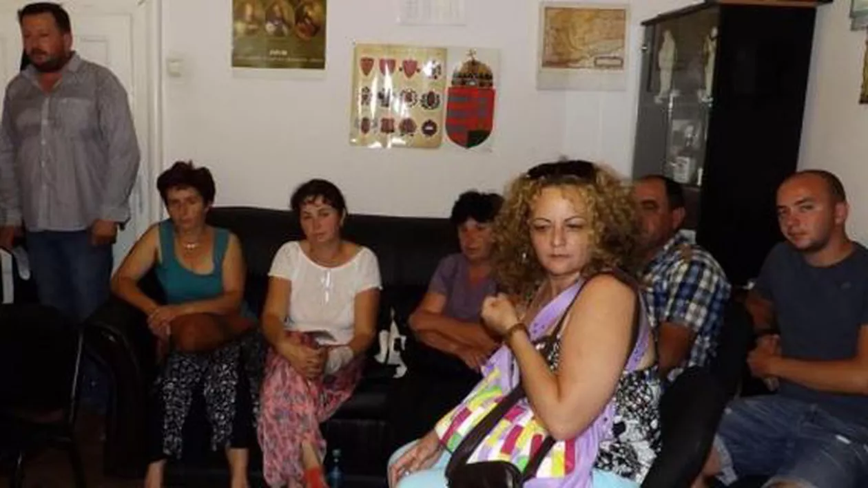 Bihor: Părinții a 108 de elevi, care au fost eliminați de la Bac, s-au revoltat și îl acuză de abuz pe inspectorul general (VIDEO)