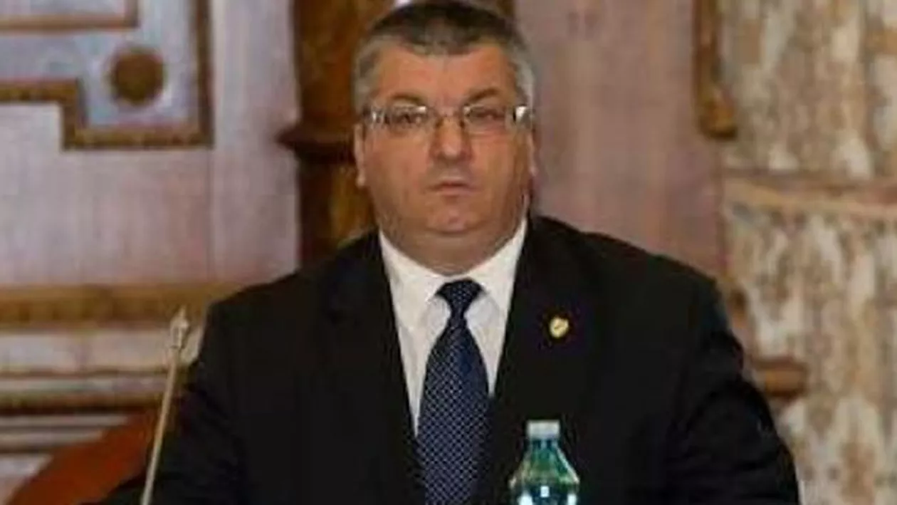 Senatorul Constantin Popa, dus cu mandat la Tribunalul București în urma unei confuzii: "Atunci când te cheamă şi mai eşti şi parlamentar, îţi pui un pic problema şi te întrebi ce se întâmplă, dar eu ştiam că n-am făcut nimic"
