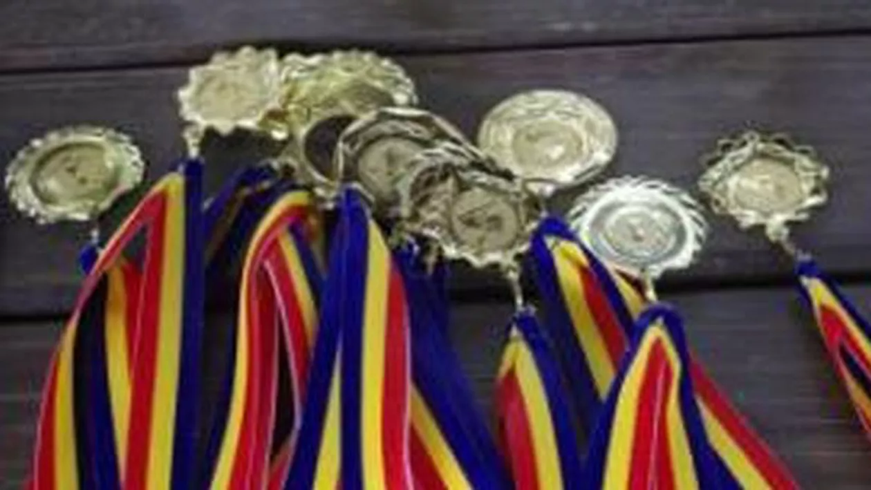 Elevii români au câștigat zece medalii la Olimpiada Pluridisciplinară Tuymaada 2015