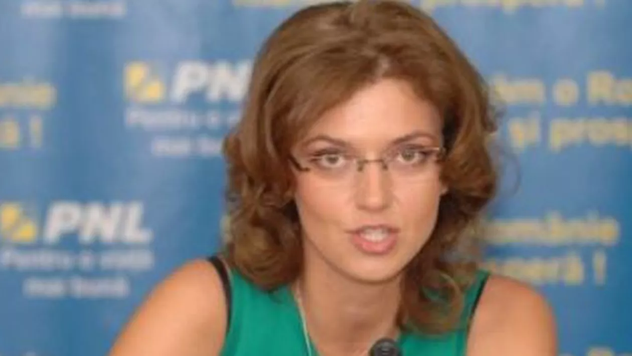Alina Gorghiu: Am convingerea că Ponta este pe ultima sută de metri în privinţa carierei sale de prim-ministru. PNL a strâns aproape 200 de mii de semnături pentru demisia lui
