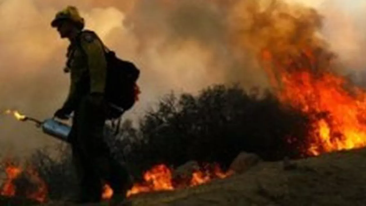 Spania: Un incendiu izbucnit în Andaluzia a pârjolit peste 10.000 hectare de vegetație