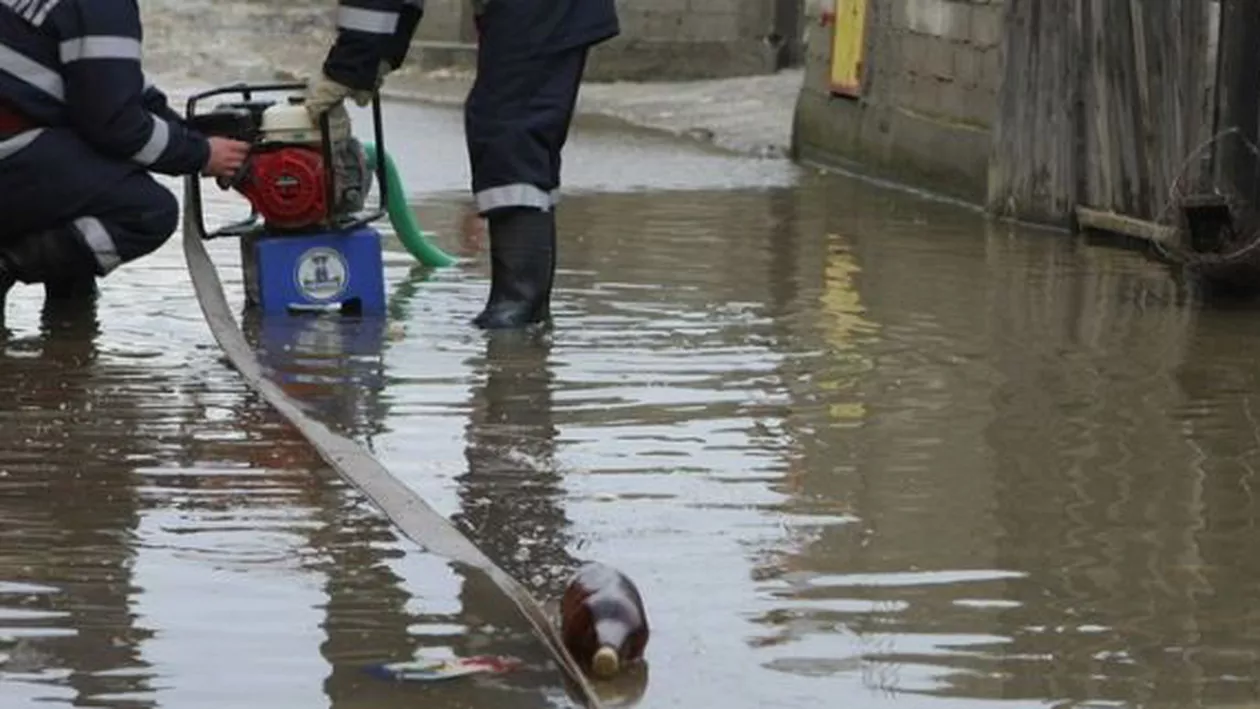 INHGA: Cod Galben de inundații în cinci județe