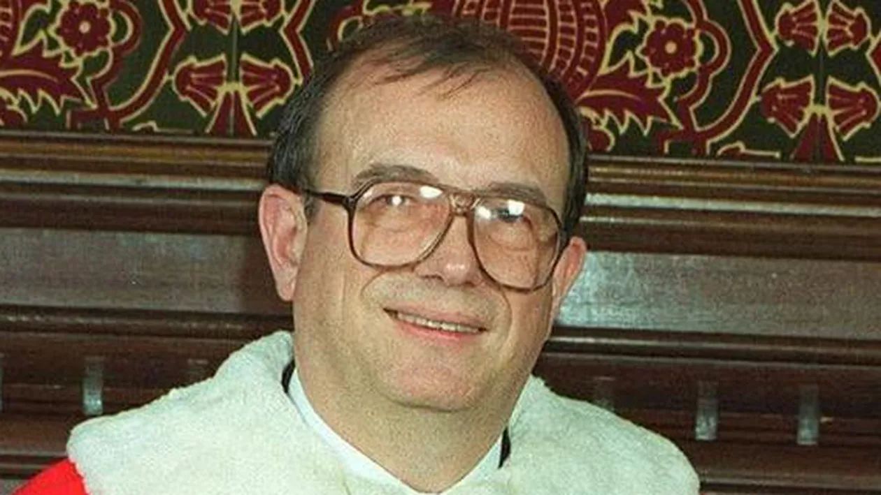 Scandal în Parlamentul britanic: Lord filmat în timp ce priza cocaină, alături de două prostituate (VIDEO)