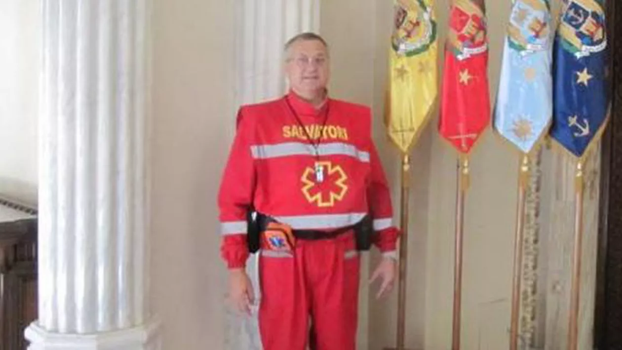 Paramedicul acuzat în 2014 că a agresat sexual și violat mai multe fete este judecat în libertate. Judecarea pe rol a dosarului nu a început nici acum