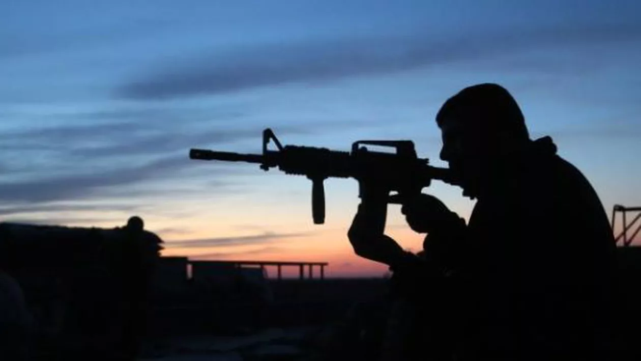 Marea Britanie cheltuiește săptămânal 25 de milioane de lire sterline pentru monitorizarea britanicilor radicalizaţi care s-au întors din Siria şi Irak
