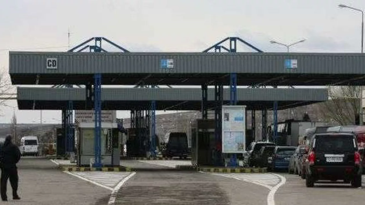 Trafic de coşmar prin vama Giurgiu din cauza lucrărilor de reparaţie