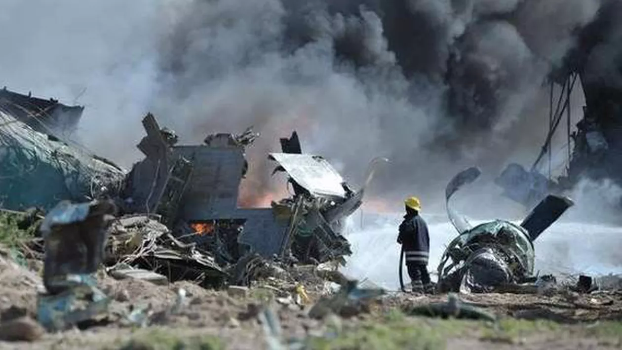 Un avion de transport militar s-a prăbușit în Columbia. Toți cei 11 militari de la bord au murit