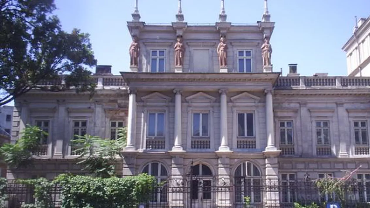 Construirea a două clădiri în apropierea Palatului Știrbei va afecta iremediabil monumentul. Șeful ICR: Cei care aprobă lucrările sunt duși cu capul. Arhitectul-șef al Capitalei - Salvam ce? Salvam pe mama!