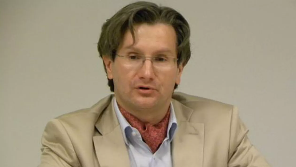 Cel mai dur comentariu la adresa guvernatorului BNR: Mugur Isărescu - Guvernatorul Ayatollah