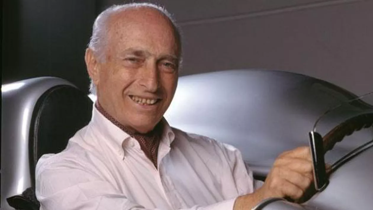 Argentina: Trupul cvintuplului campion mondial de Formula 1 Juan Manuel Fangio a fost exhumat pentru efectuarea unui test de paternitate