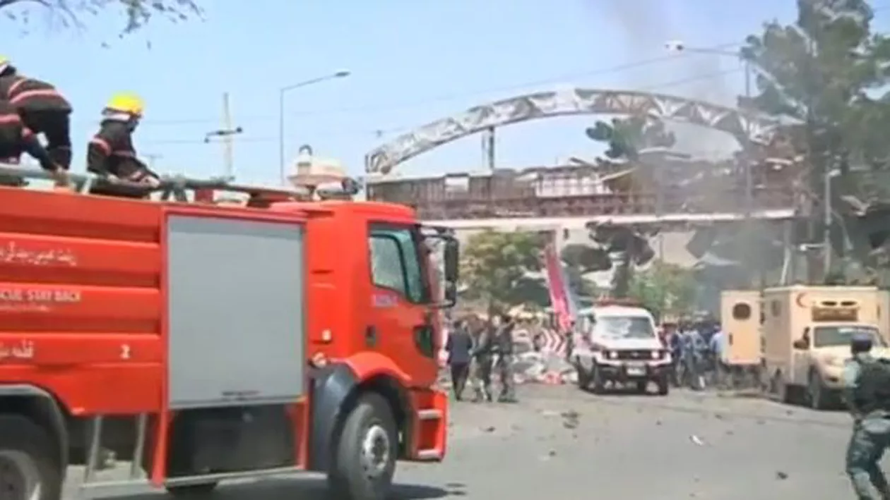O mașină capcană a explodat lângă Aeroportul Internațional din Kabul: Cel puțin 5 morți și 16 răniți