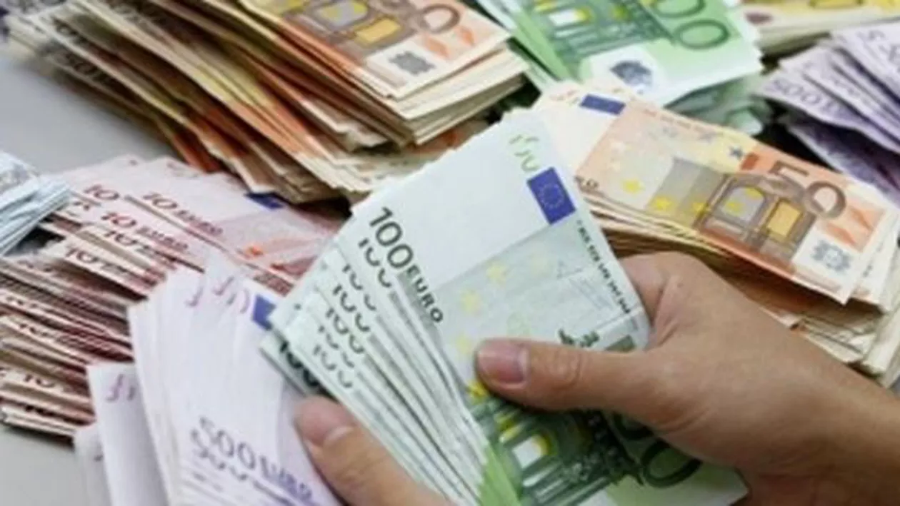 Băncile elene primesc urgent fonduri de zece miliarde de euro, pentru recapitalizare: Obținerea unui excedent bugetar primar, obiectivul statului elen