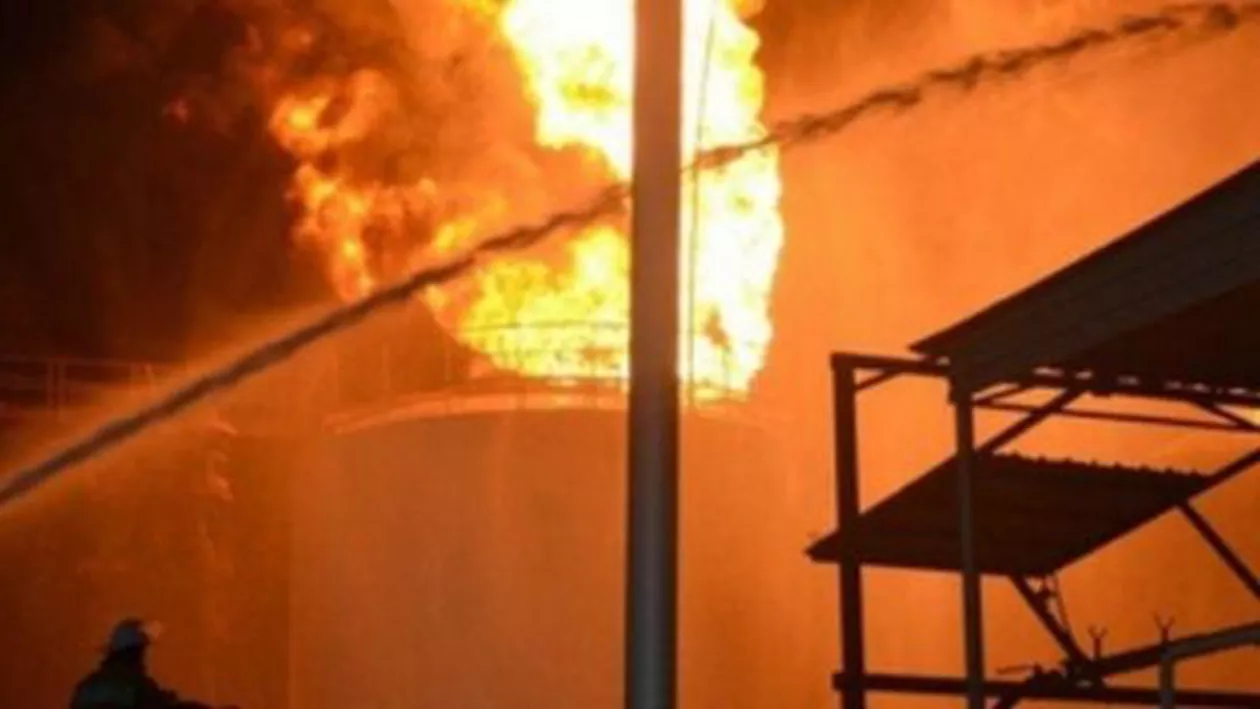 Casă incendiată din răzbunare la Iași: Nu s-au înregistrat victime (VIDEO)
