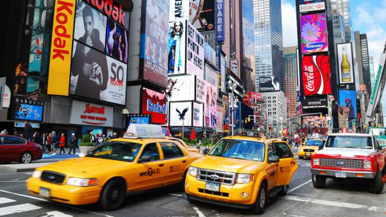 Manhattan: Taxiurile și camionetele au fost transformate în dormitoare și se pot închiria pentru 22 de dolari pe noapte