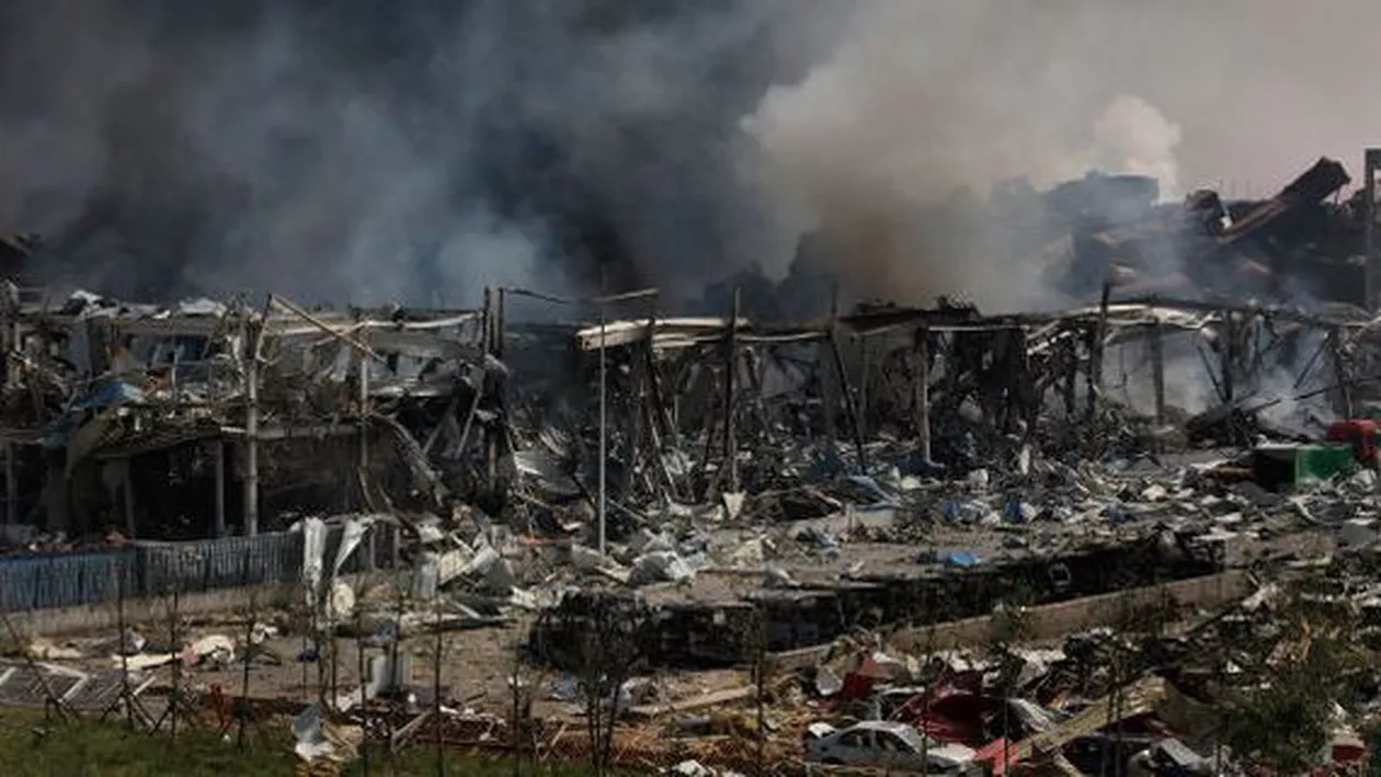 China: Autoritățile au scos 44 de supraviețuitori de sub dărâmături, în urma exploziei din oraşul chinez Tianjin