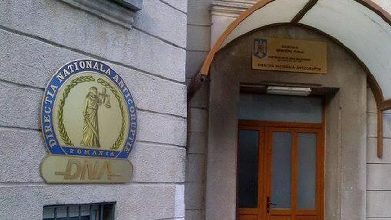 Șeful DGA Prahova și șeful adjunct IPJ Prahova, audiați la DNA Ploiești: Acuzaţii de trafic de influenţă, luare de mită şi cercetare abuzivă (VIDEO)
