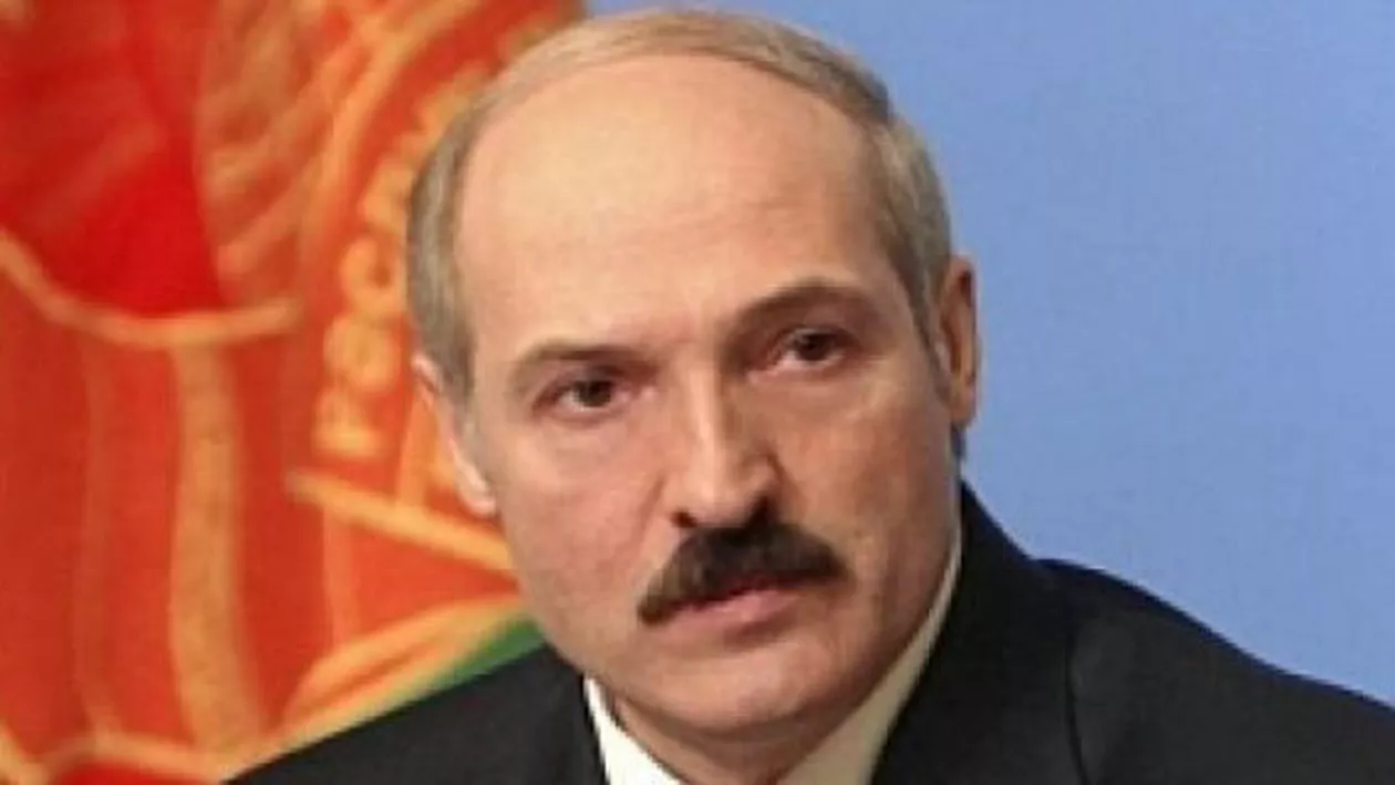 Președintele Belarusului, Alexander Lukashenko, la cules de cartofi (VIDEO)
