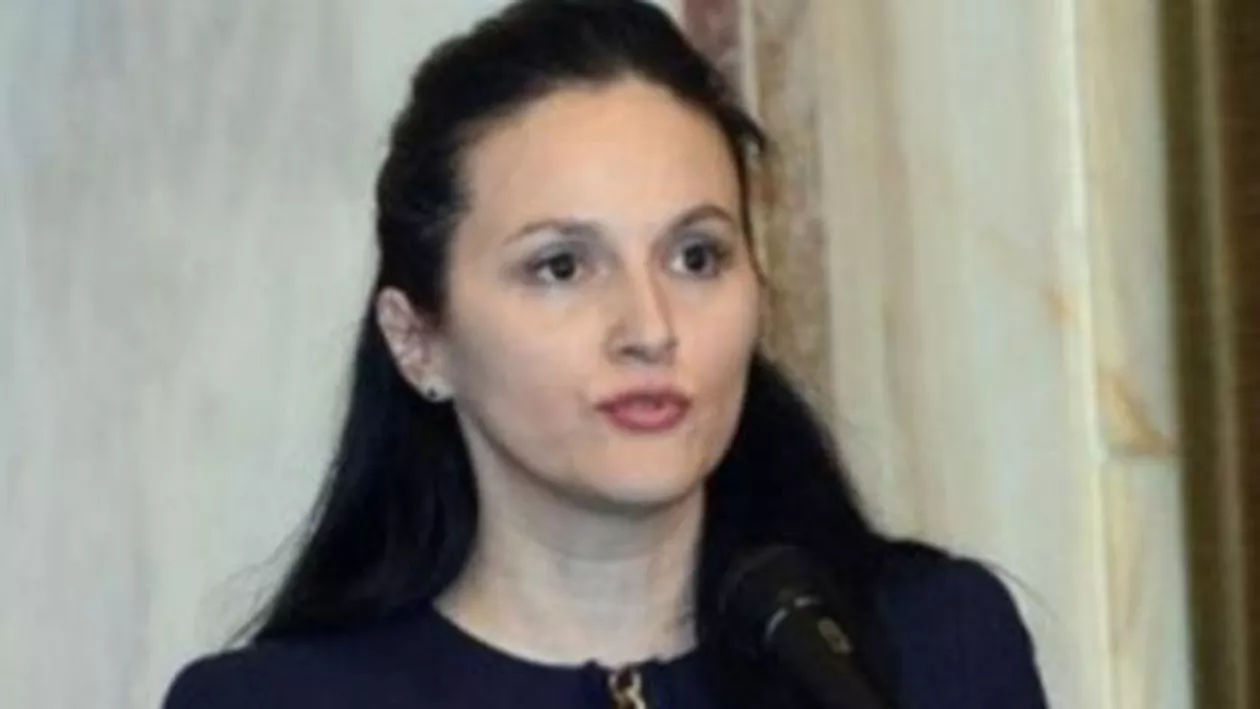Alina Bica vrea să-şi deschidă cabinet de avocatură. Fosta șefă DIICOT a trimis cereri în acest sens Baroului Dolj
