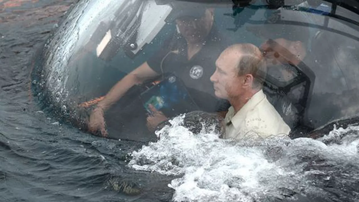 Vladimir Putin, expediție subacvatică în Marea Neagră: Președintele rus s-a scufundat la bordul unui minisubmarin (VIDEO)