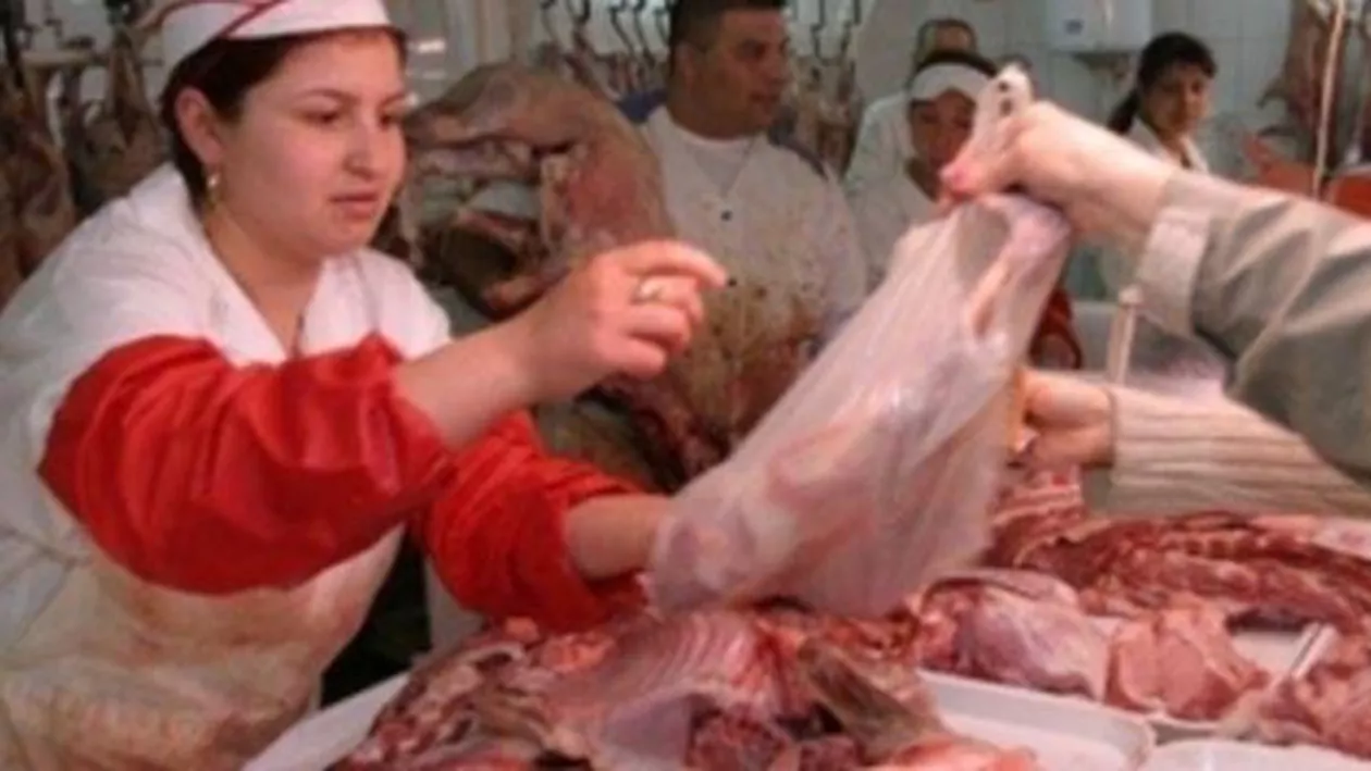 Bârlad: Degetul uman găsit într-o pungă cu carne tocată ar fi fost pus intenționat de familia care l-a găsit, pentru a obține bani de la firma producătoare