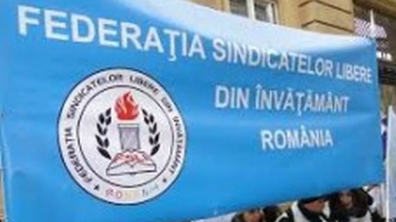 Federațiile sindicale din Educație cer o întâlnire cu premierul Victor Ponta, pe tema majorărilor salariale