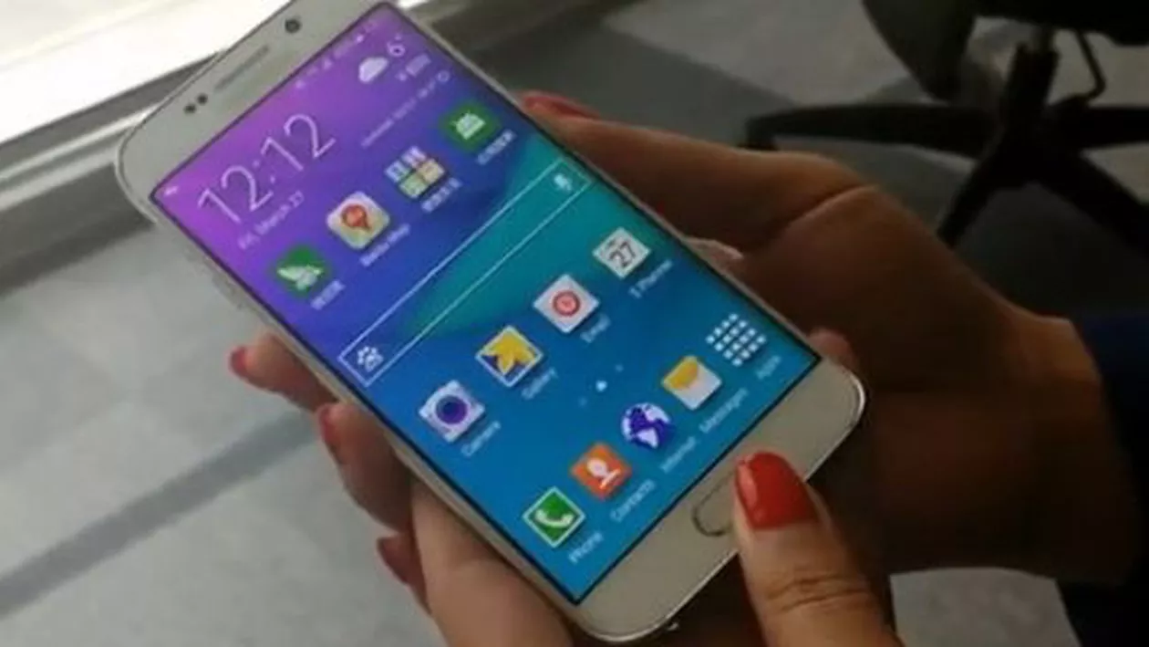 Un dolar pentru un Samsung: Utilizatorii iPhone care vor să testeze telefoanele Samsung o pot face contra cost, 30 de zile