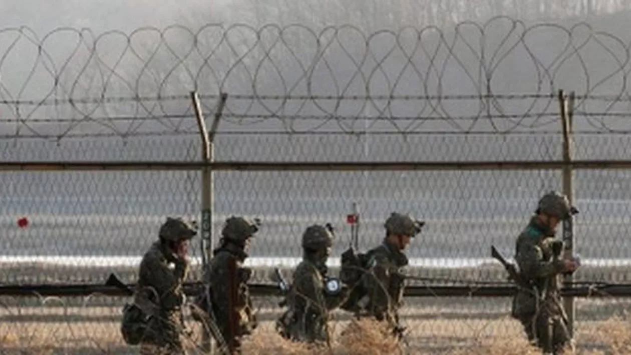 Coreea de Sud a ripostat cu zeci de obuze, după ce Coreea de Nord a tras un foc de artilerie în direcția unei localități de la graniță