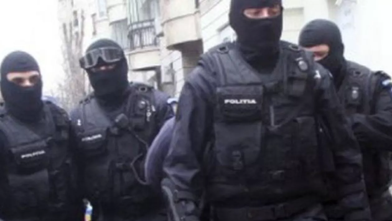 Vaslui: 80 de percheziții la persoane suspecte de furt cu energie electrică. Prejudiciul se ridică la peste 400.000 de lei