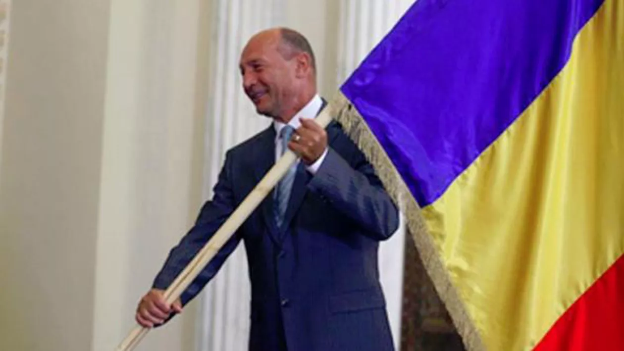 Sultănoiu: Portavocea opoziţiei este tot Traian Băsescu. În PNL, tăcerea a rămas de aur, iar PSD e gata să dea ţara de gard
