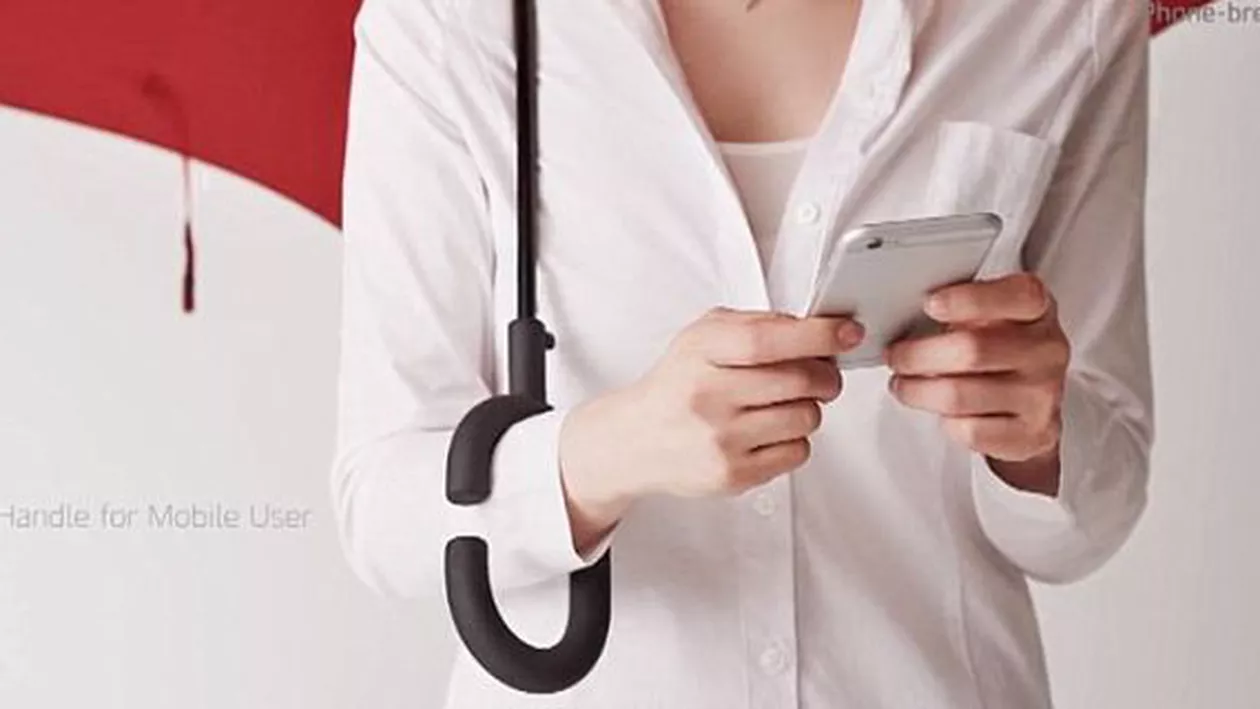Phone-brella sau umbrela pentru telefon, noua invenție a sud-coreenilor (FOTO)