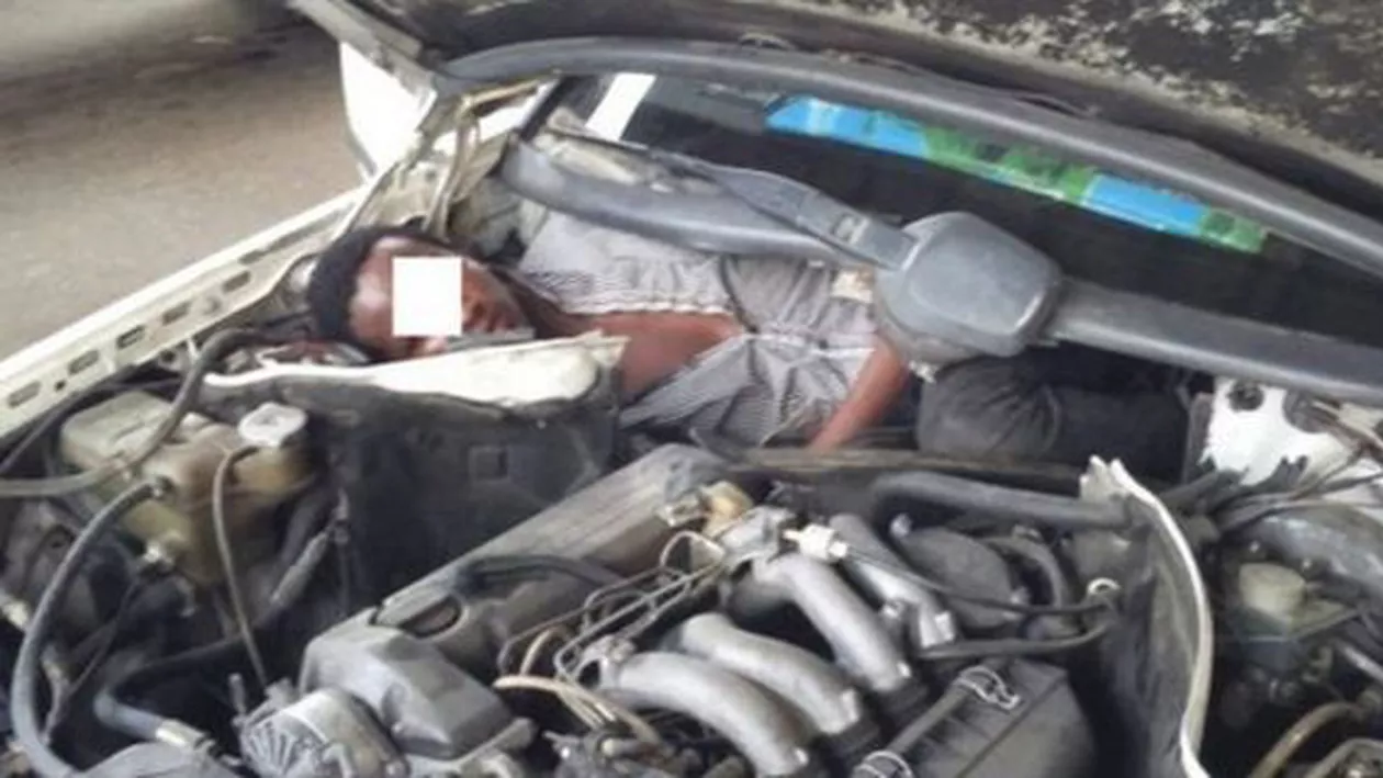 Spania: Imigranţi ascunşi la motor şi sub bancheta unui autovehicul