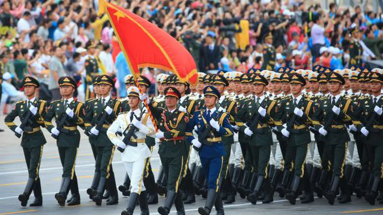 Parada militară impresionantă la Beijing la 70 de ani de la capitularea Japoniei, în cadrul căreia au fost prezentate noile rachete "ucigașe de portavioane" (VIDEO)