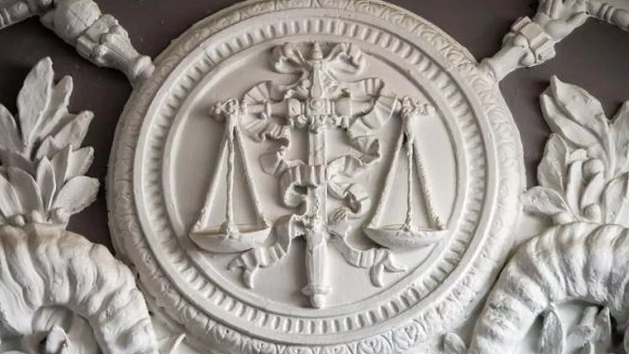 Franța: Peste 40.500 de angajați nedeclarați în cadrul Ministerului Justiției