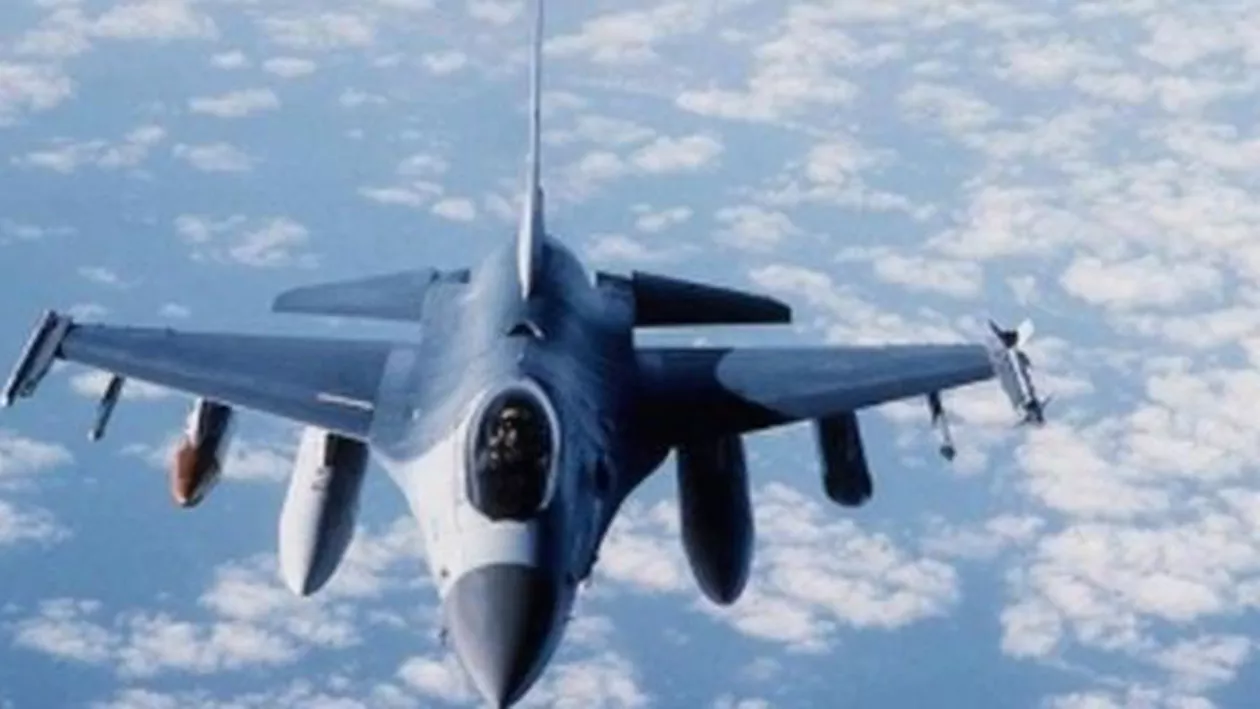 Armata franceză a efectuat primele zboruri de recunoaştere în spaţiul aerian al Siriei: Trimiterea de trupe la sol, exclusă