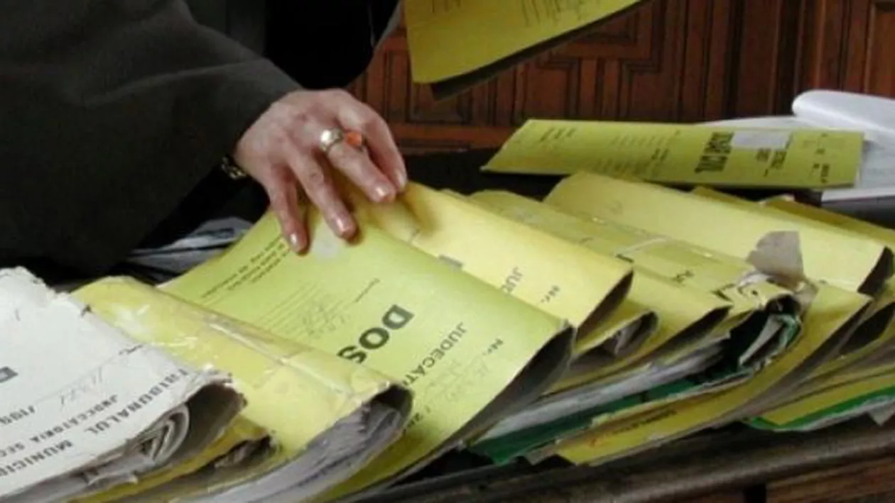 Dosar disjuns din "Turceni-Rovinari": Procurorii continuă cercetările pentru alte persoane decât cele trimise deja în judecată