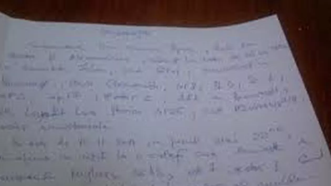 Un bărbat a fost bătut de polițiști pentru că a depus plângere împotriva patronului unui magazin care i-a vândut mâncare stricată