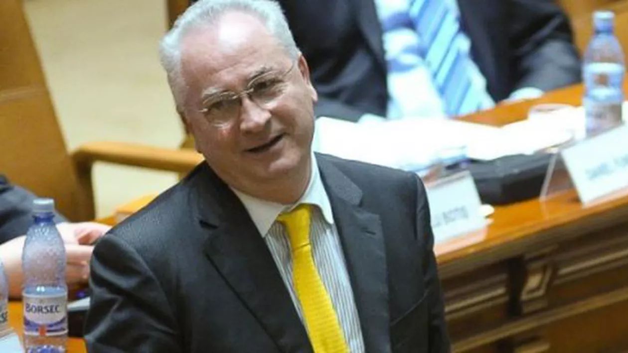 Puiu Hașotti: Voi depune o inițiativă prin care lucrările de doctorat dovedite a fi plagiate să fie nule de drept