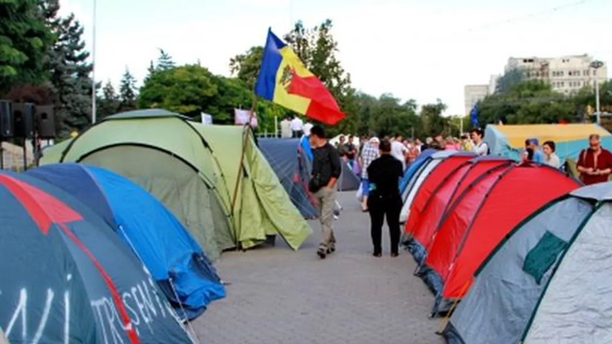 Chișinău: Aproximativ 20.000 de persoane au protestat duminică față de guvernul proeuropean