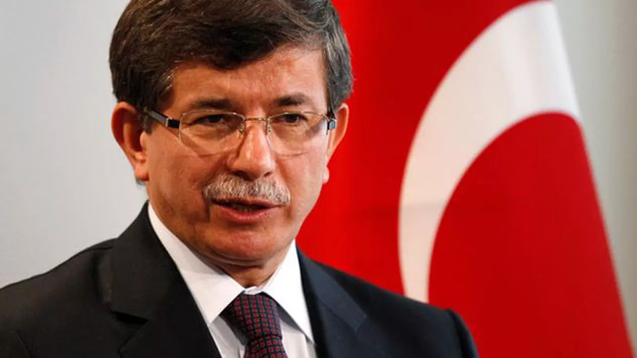 Turcia: Premierul Ahmet Davutoglu refuză înființarea de centre de primire pentru imigranți