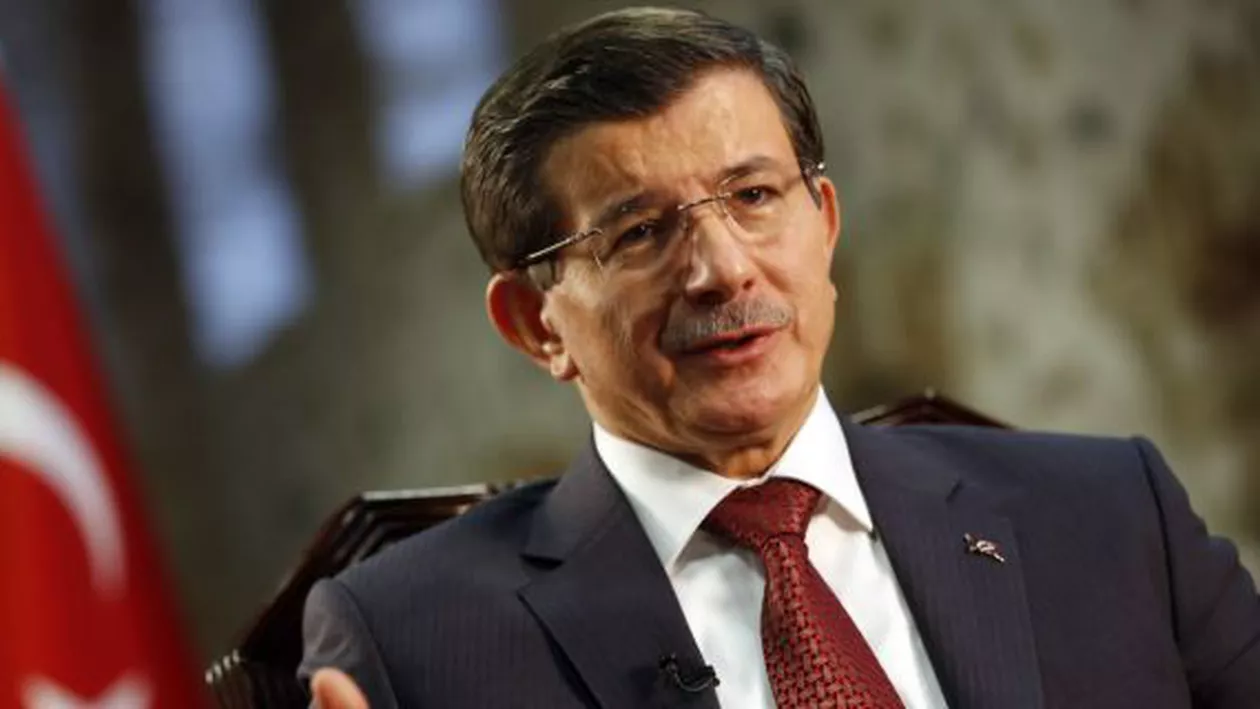 Premierul Ahmet Davutoglu, la Adunarea Generală a ONU: Turcia a cheltuit opt miliarde de dolari în gestionarea crizei refugiaţilor